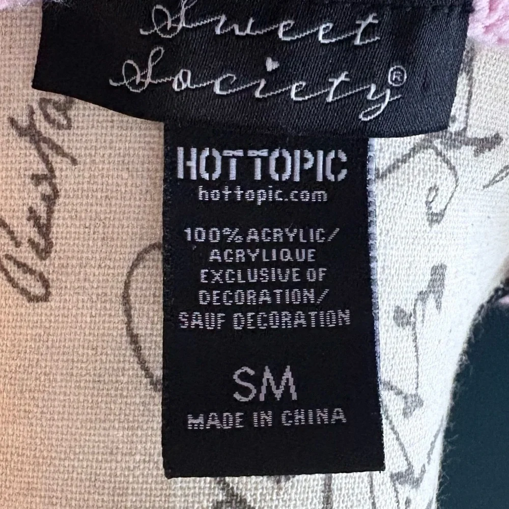 Hot Topic Light Pink Cable Knit Cardigan with Ribbon Accents - Picture 4 of 8